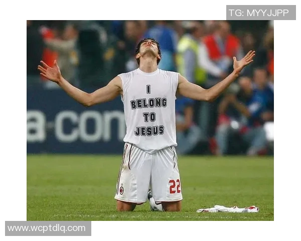 圆脸足球明星的独特魅力与成就揭秘 你猜到了吗 圆脸足球明星的独特魅力与成就揭秘 你猜到了吗