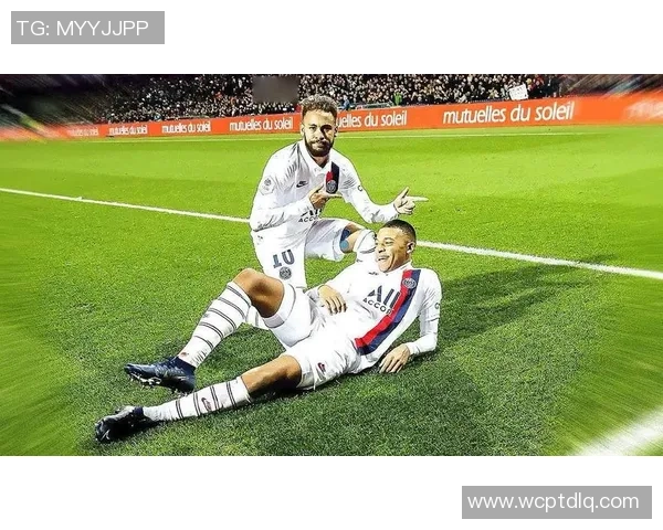 足球场上的搞笑瞬间：这些球星让你笑到停不下来