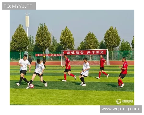 足球球星脚下战靴展现速度与激情诠释绿茵场上非凡力量